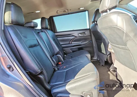 2017 Toyota Highlander Se z USA, uszkodzony, nr VIN 5TDJZRFHXHS387189